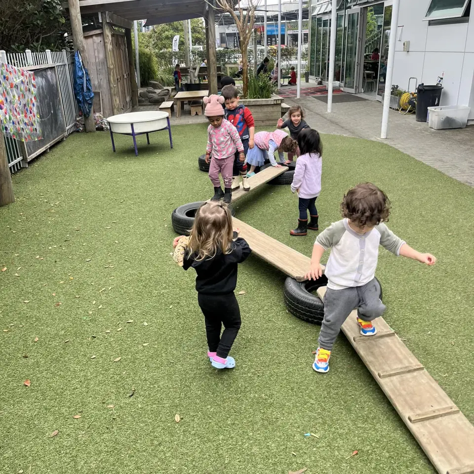 playing outside kindy